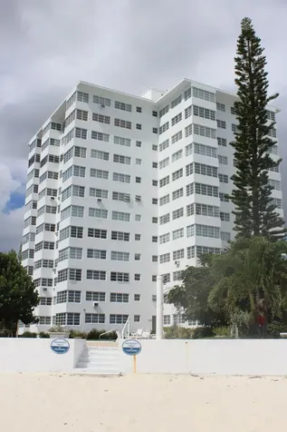 Riviera Towers Grand Bahama Freeport BS