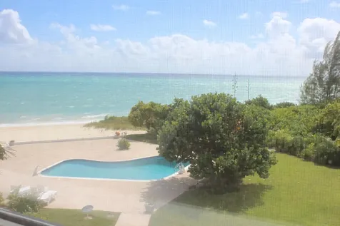 Riviera Towers Grand Bahama Freeport BS