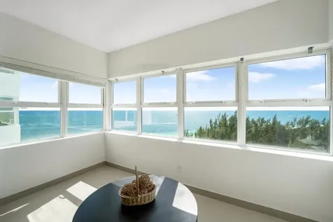 Riviera Towers Grand Bahama Freeport BS