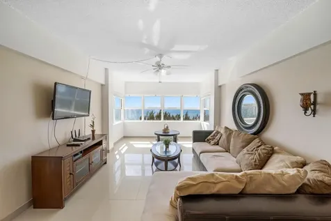 Riviera Towers Grand Bahama Freeport BS