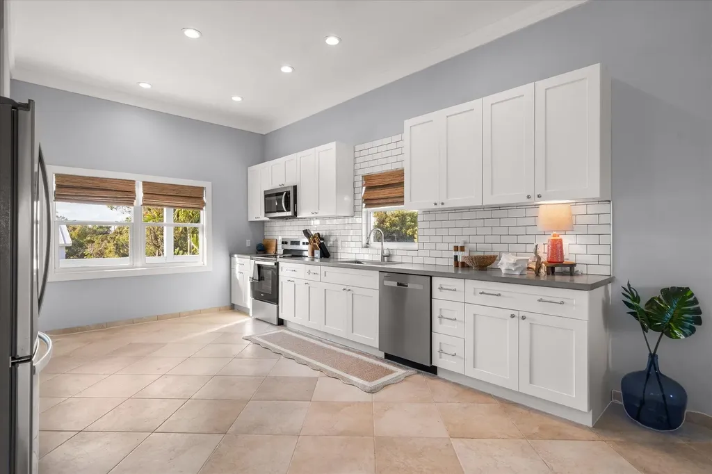 36 Sunrise Bay Abaco BS