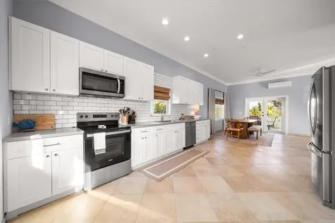 36 Sunrise Bay Abaco BS