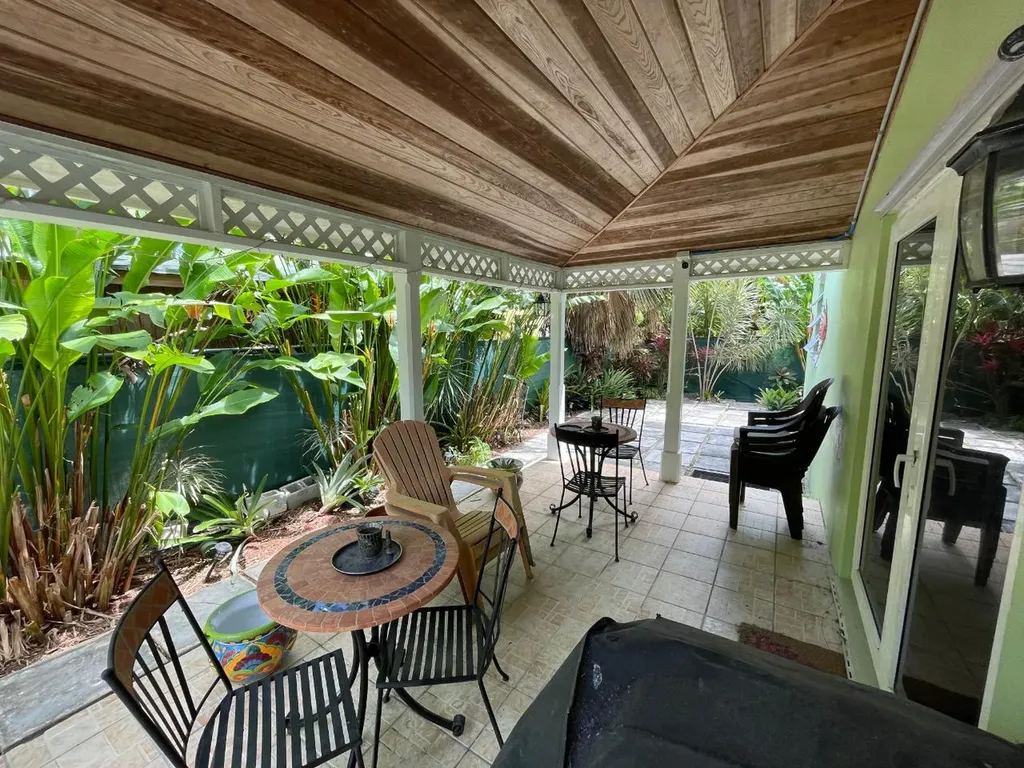 Home In Winton Meadows New Providence Paradise Island BS