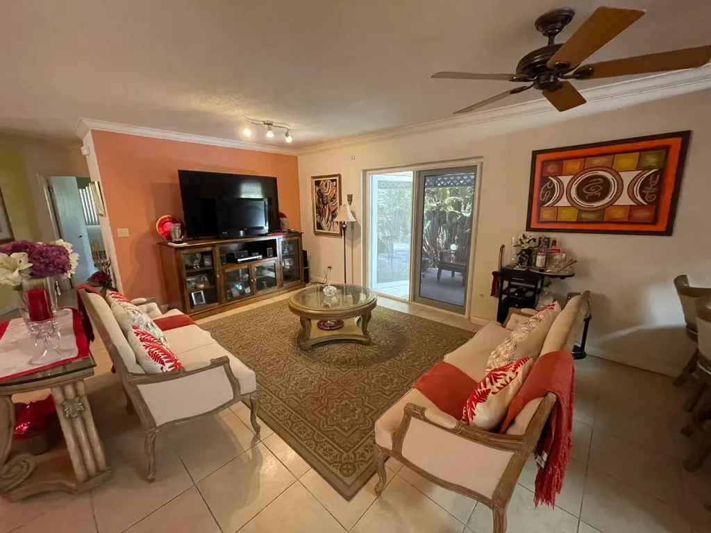 Home In Winton Meadows New Providence Paradise Island BS