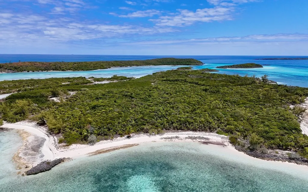 Sand Dollar Cay Berry Islands BS