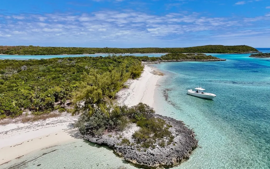 Sand Dollar Cay Berry Islands BS