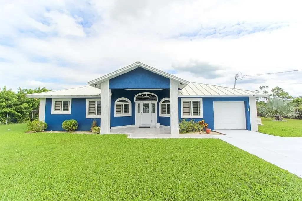 Schooner Place 19 Grand Bahama Freeport BS