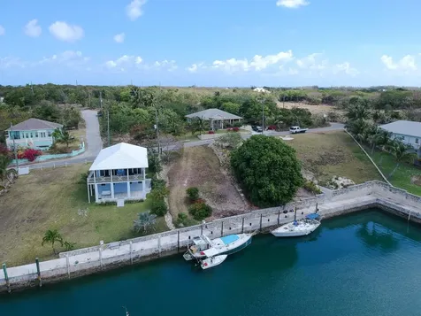 Canal Lot 11, Pelican Bay Eleuthera BS