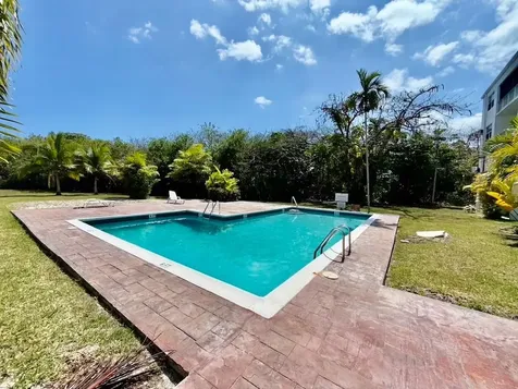 Lakeview Manor Grand Bahama Freeport BS