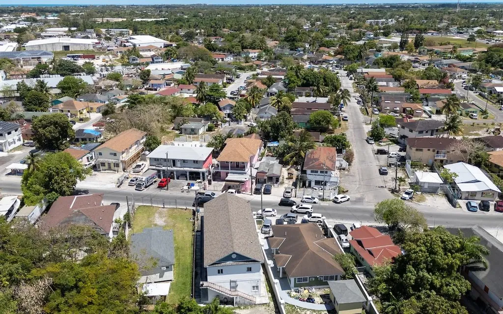 #24 Claridge Road New Providence Paradise Island BS