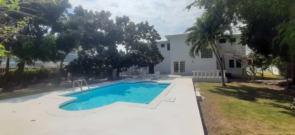 Mount Vernon Rental New Providence Paradise Island BS