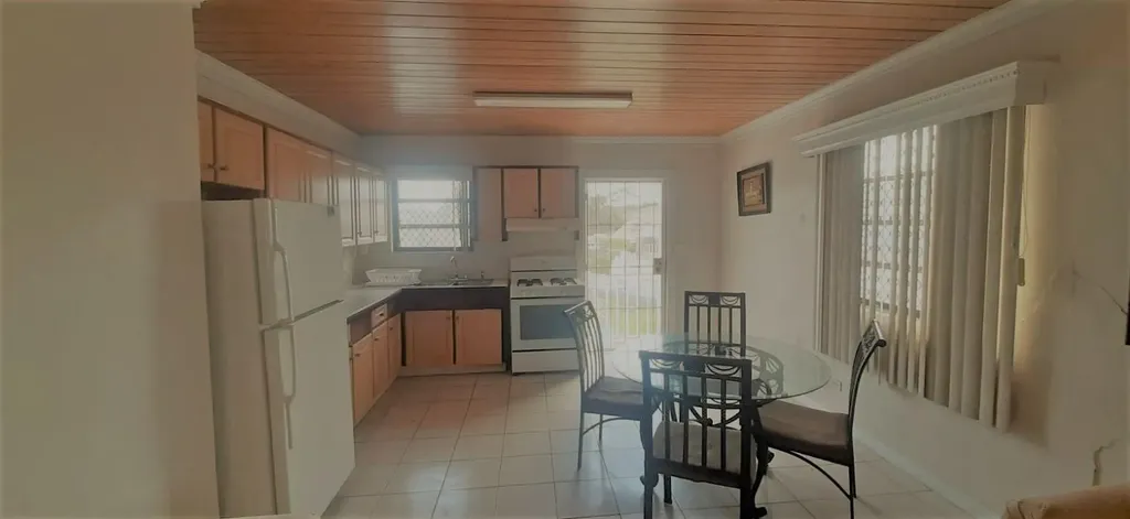 Mount Vernon Rental New Providence Paradise Island BS