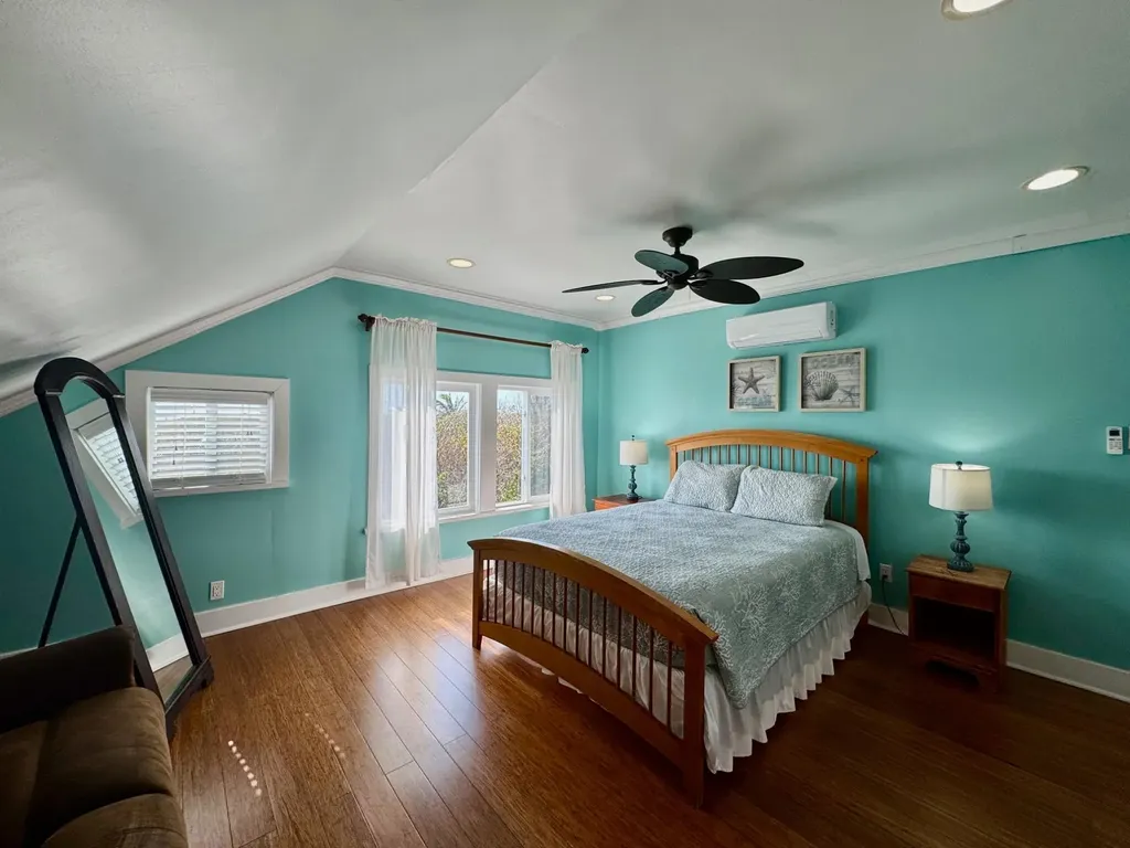 Sweet Merlot, Light Road Eleuthera BS