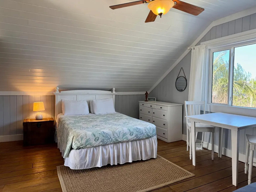 Sweet Merlot, Light Road Eleuthera BS