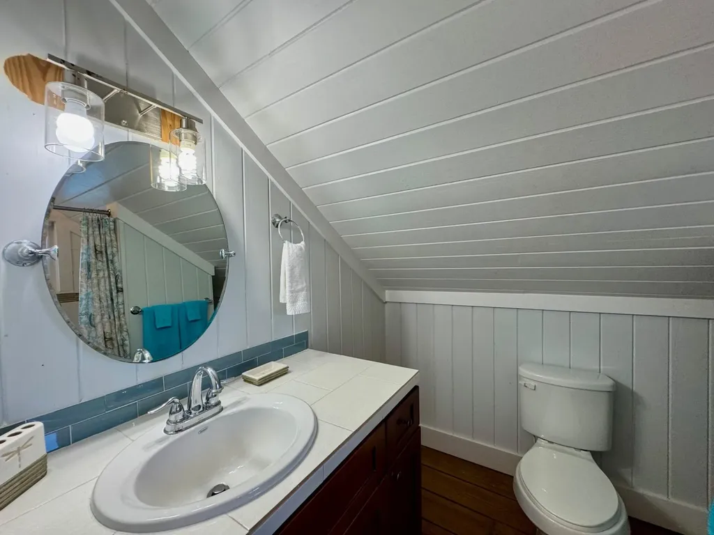 Sweet Merlot, Light Road Eleuthera BS