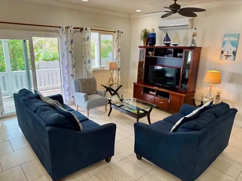 Sweet Merlot, Light Road Eleuthera BS