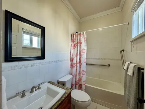 Sweet Merlot, Light Road Eleuthera BS