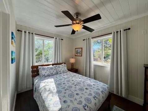 Sweet Merlot, Light Road Eleuthera BS