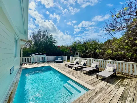 Sweet Merlot, Light Road Eleuthera BS