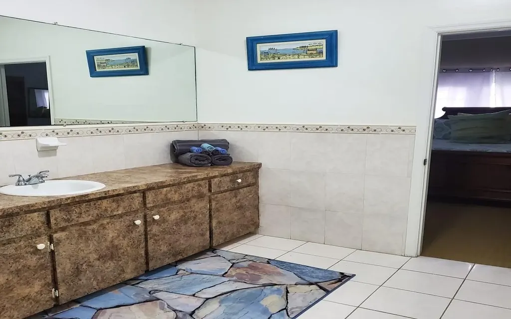 15 Rosedale Court New Providence Paradise Island BS