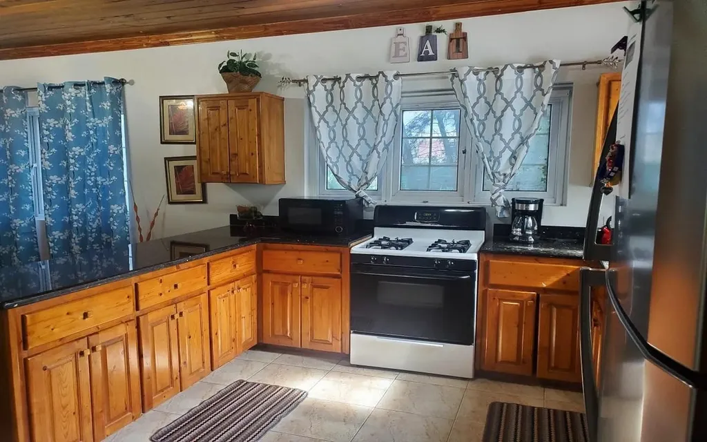 15 Rosedale Court New Providence Paradise Island BS