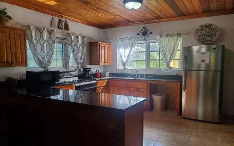 15 Rosedale Court New Providence Paradise Island BS