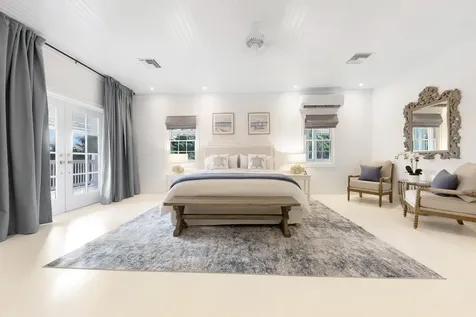 Islands Of Old Fort New Providence Paradise Island BS