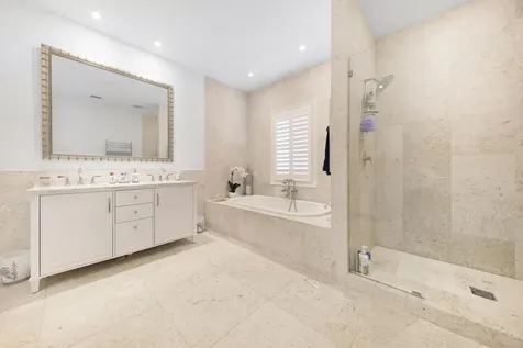 Islands Of Old Fort New Providence Paradise Island BS