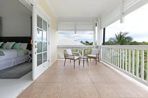 Islands Of Old Fort New Providence Paradise Island BS