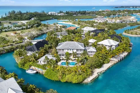 Islands Of Old Fort New Providence Paradise Island BS