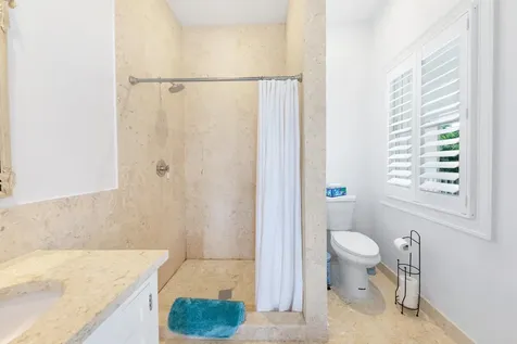 Islands Of Old Fort New Providence Paradise Island BS