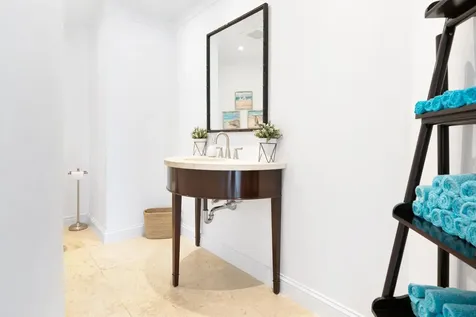 Islands Of Old Fort New Providence Paradise Island BS