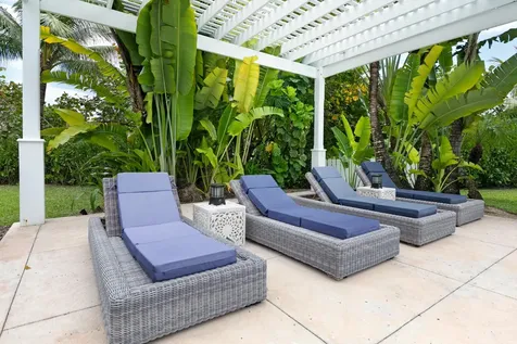 Islands Of Old Fort New Providence Paradise Island BS