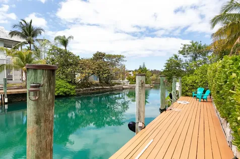 Islands Of Old Fort New Providence Paradise Island BS