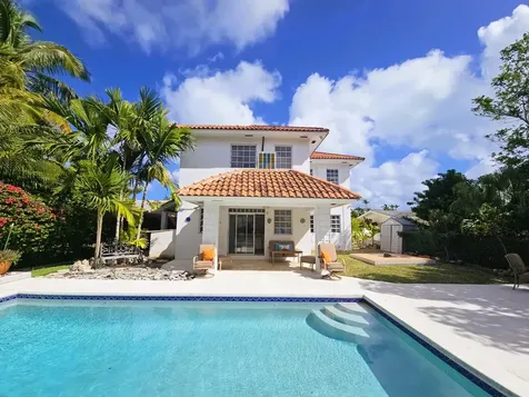 Hampshire Street 11 New Providence Paradise Island BS