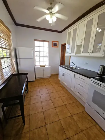 Hampshire Street 11 New Providence Paradise Island BS