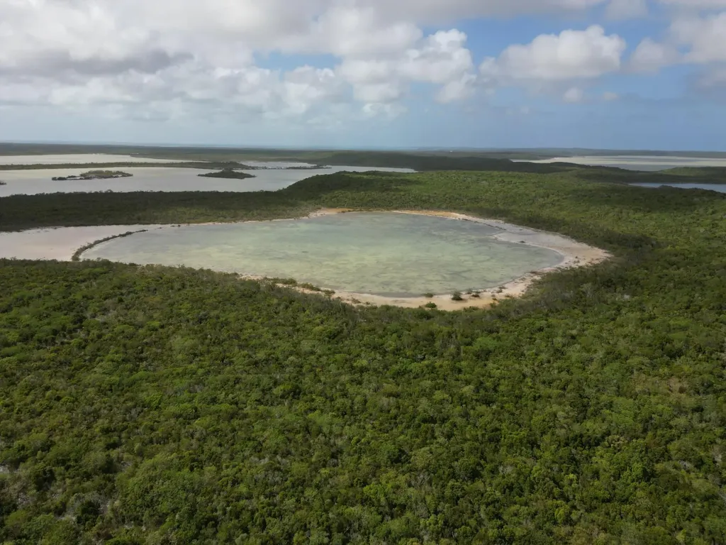 Flamingo Bay, Cat Island Cat Island BS