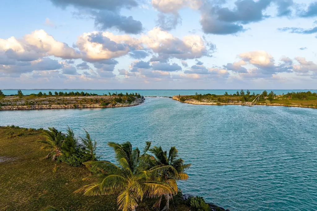 Sandbank Landing Abaco BS