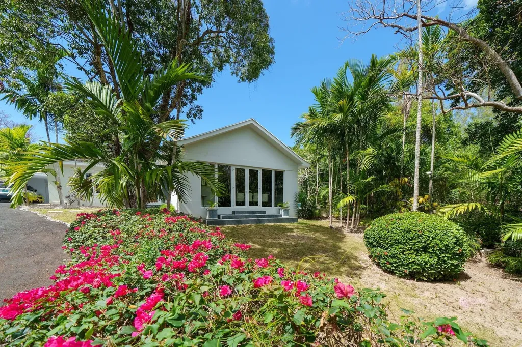 Skyline Heights New Providence Paradise Island BS