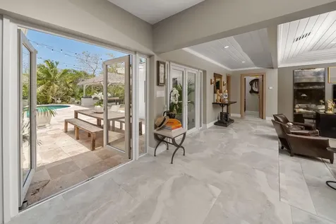 Skyline Heights New Providence Paradise Island BS