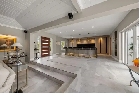 Skyline Heights New Providence Paradise Island BS