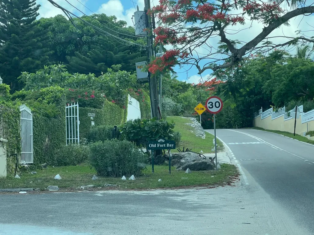 Old Fort Bay Lot New Providence Paradise Island BS