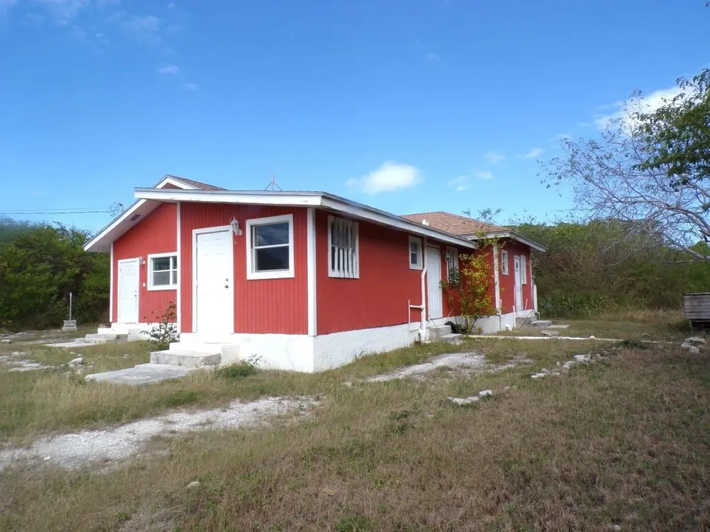 3 Bed/2.5 Bath House, Gli Long Island BS