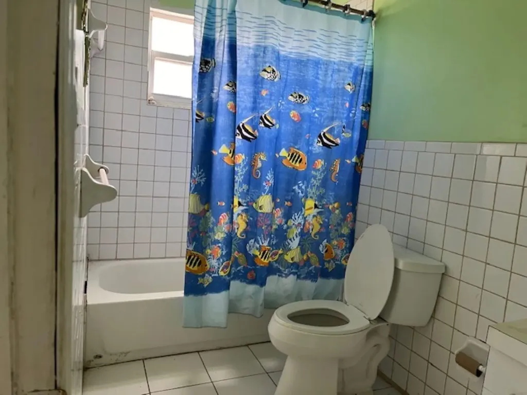 3 Bed/2.5 Bath House, Gli Long Island BS