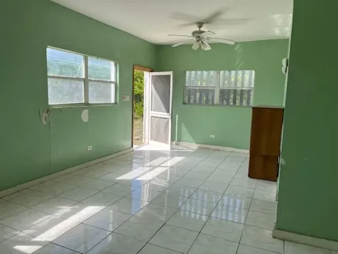 3 Bed/2.5 Bath House, Gli Long Island BS