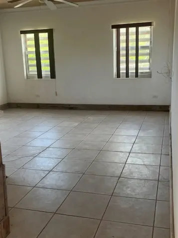 Queen's Highway Long Island BS