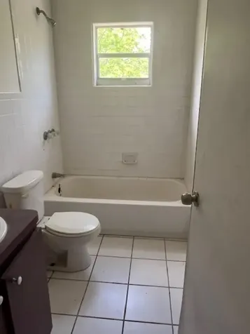 Queen's Highway Long Island BS