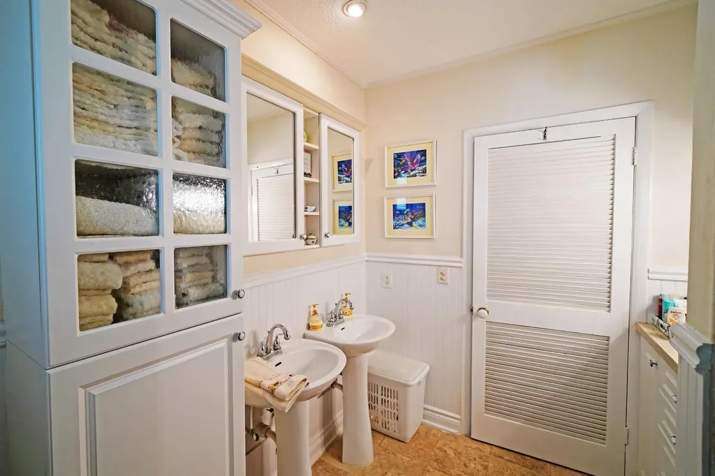 Eastern Road New Providence Paradise Island BS