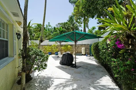 Eastern Road New Providence Paradise Island BS