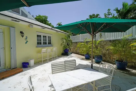 Eastern Road New Providence Paradise Island BS